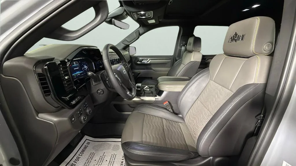 Used 2025 Slate Gray Metallic Chevrolet ZR2 image 17