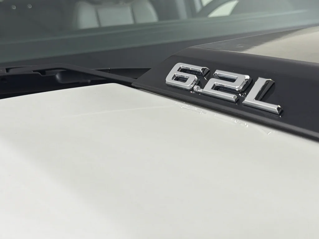 Used 2025 Summit White Chevrolet ZR2 image 41