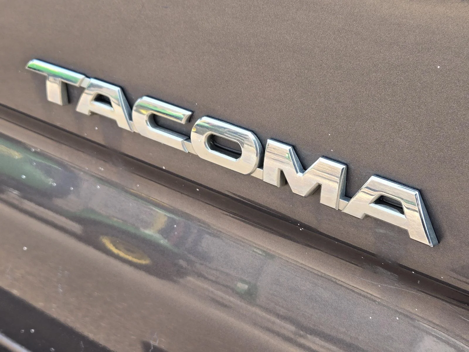 Used 2014 Magnetic Gray Metallic Toyota BASE image 11