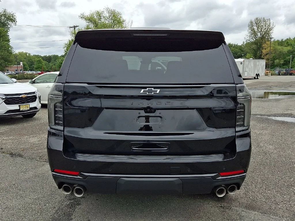 New 2026 Black Chevrolet Z71 image 7
