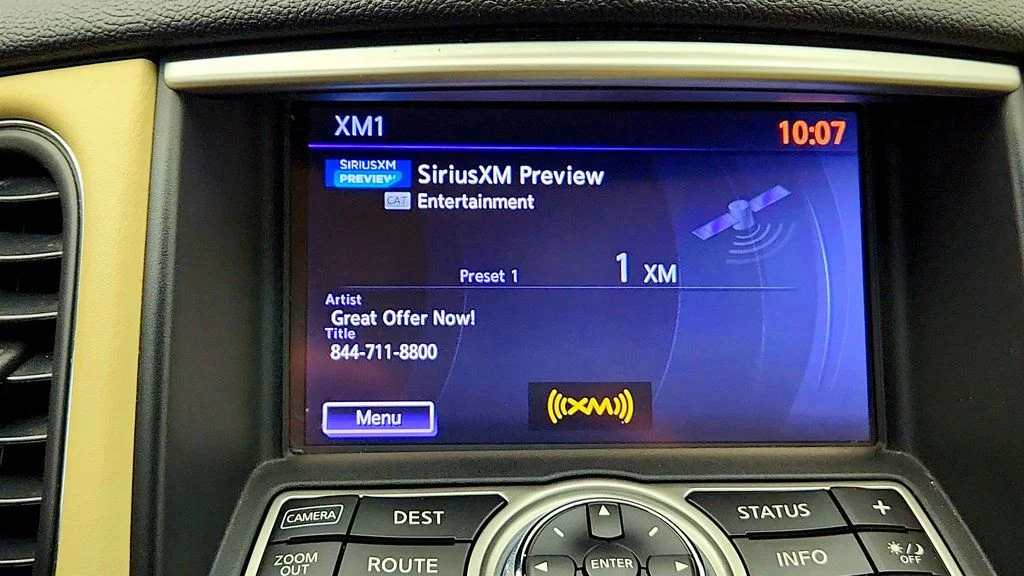Used 2016 Majestic White INFINITI RWD 4dr w/ Premium Plus & Premium Pkgs + Illuminated Kick Plates image 20