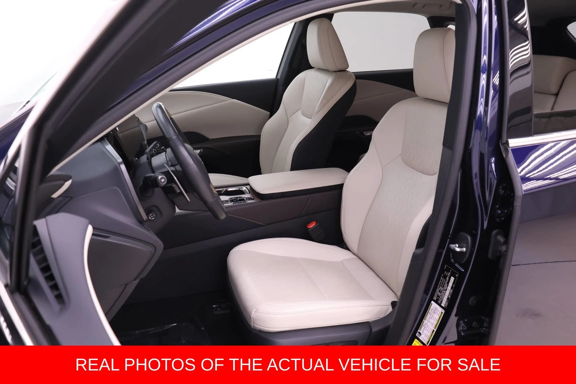 Used 2023  Lexus 350 Premium Plus image 4