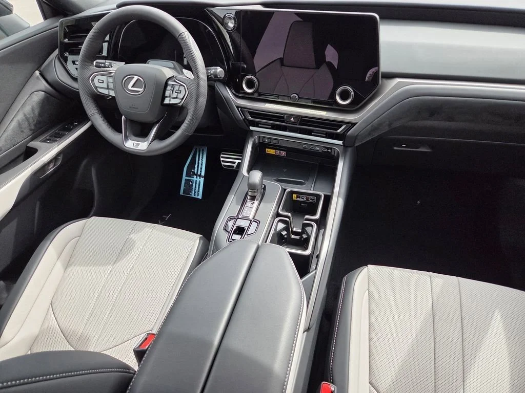 2026 Lexus TX 500h F-Sport Premium - Photo 33