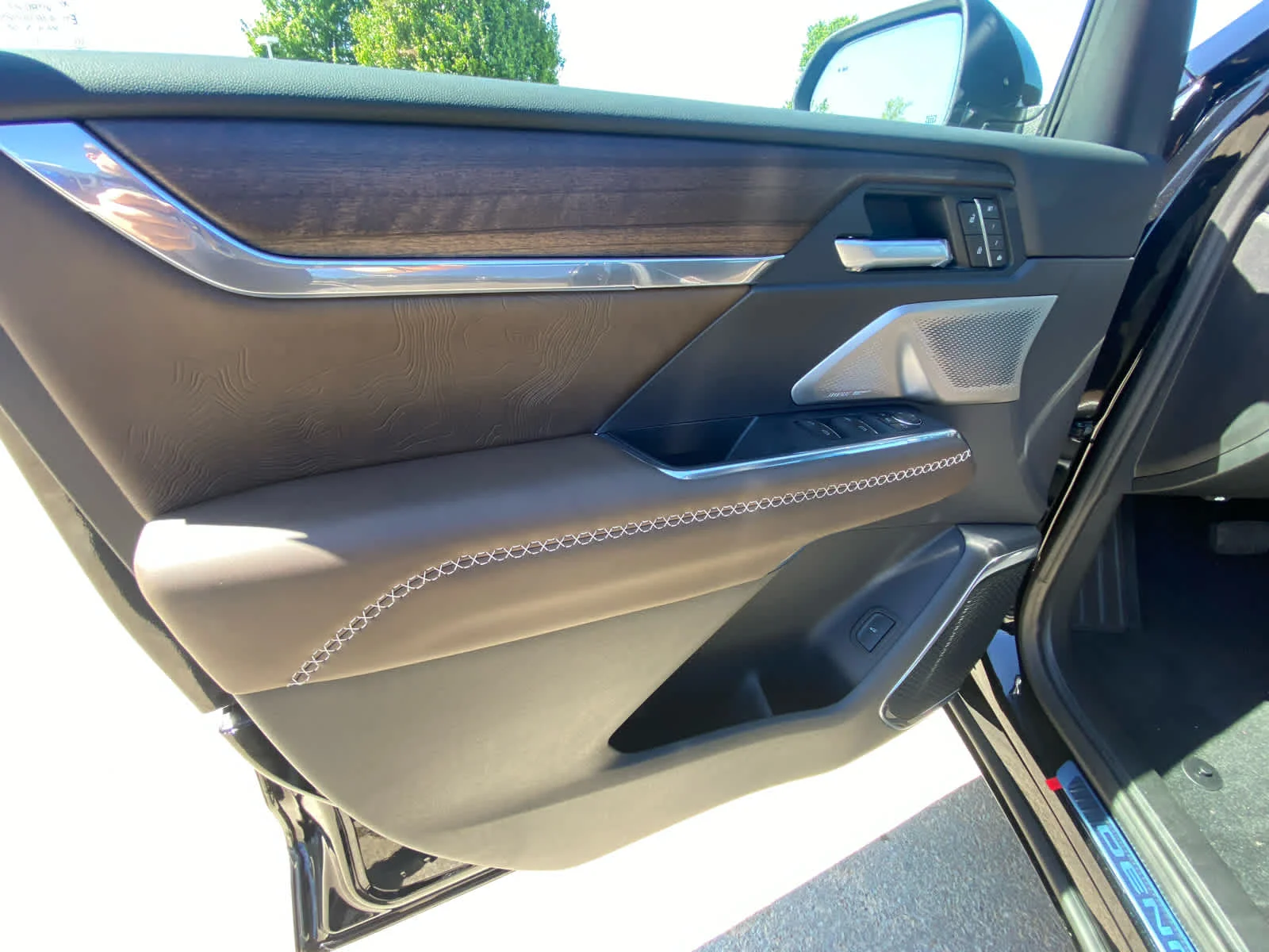 New 2026 Ebony Twilight Metallic GMC Denali Ultimate image 8