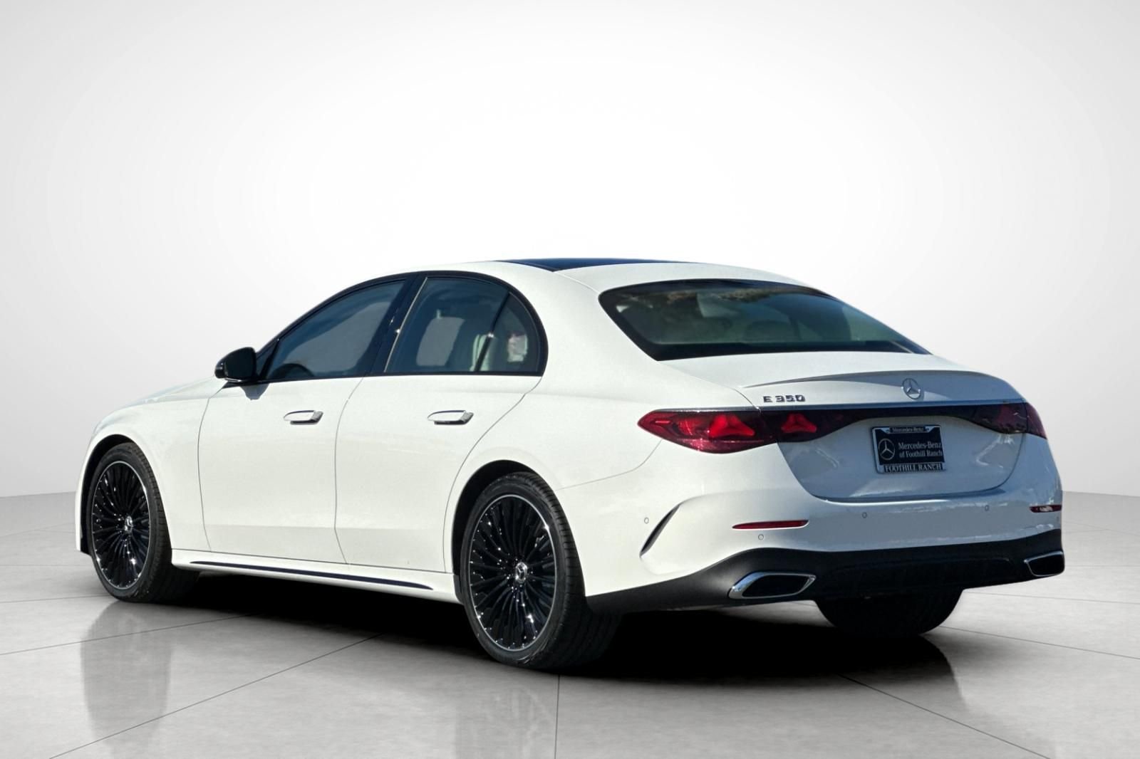 2026 Mercedes-Benz E-Class E350 - Photo 12