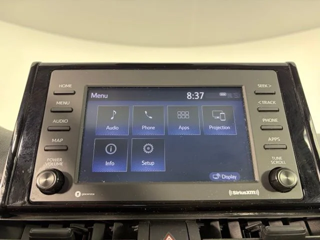 Used 2022  Toyota XLE image 22