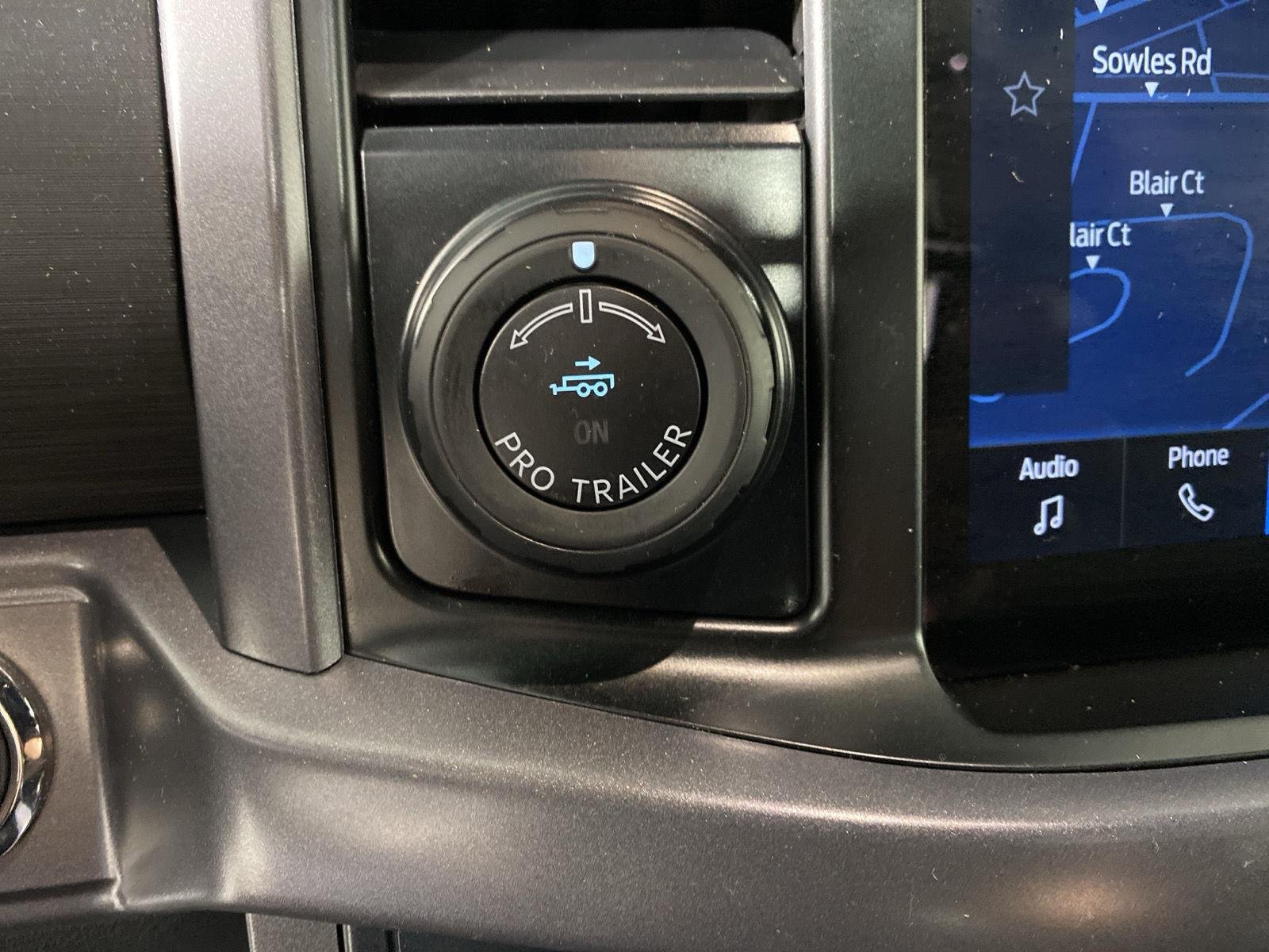 Used 2025 Iconic Silver Ford XLT image 25