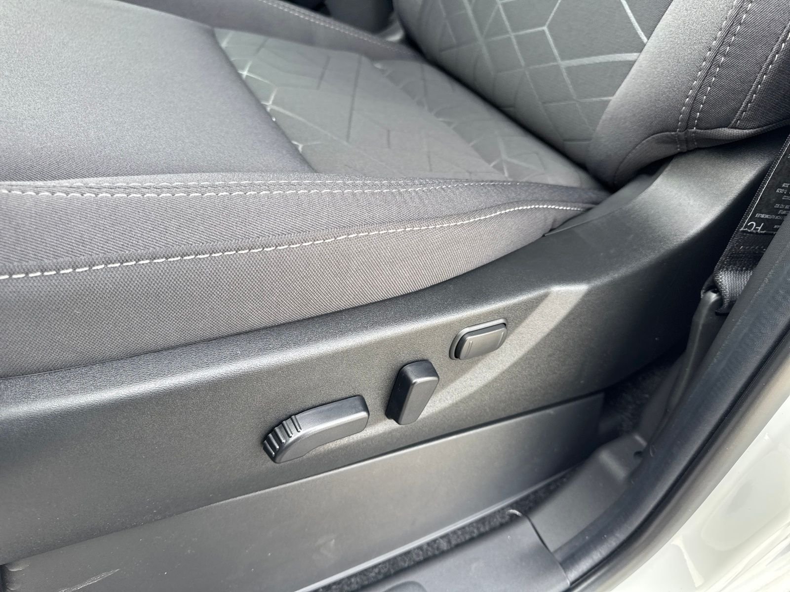 New 2026 Nissan Frontier SV 4D Crew Cab