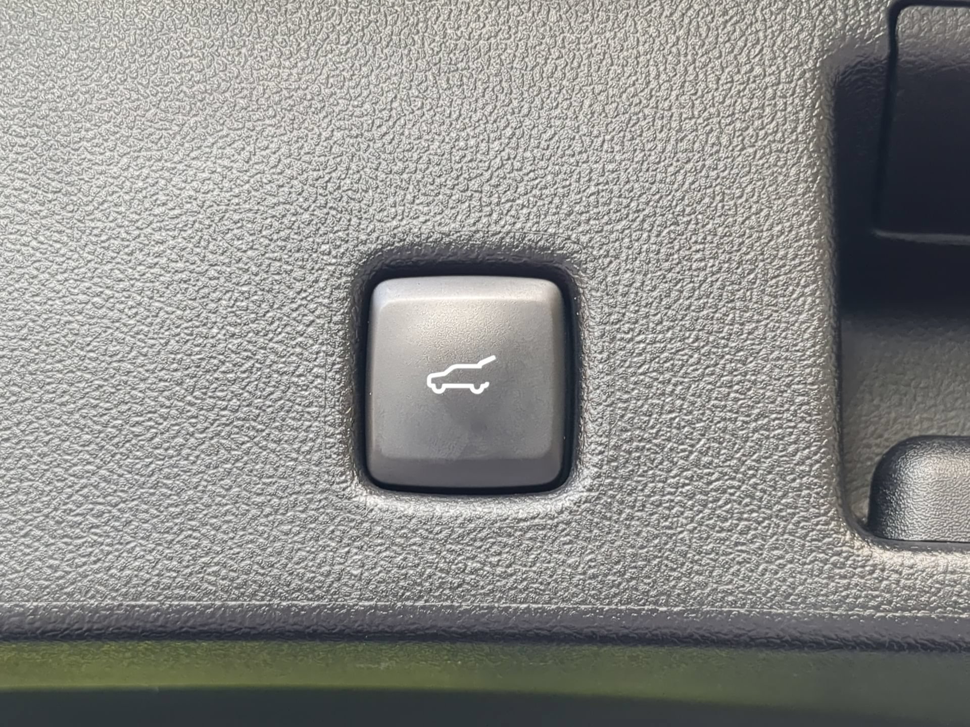 Certified Used 2024 Carbonized Gray Metallic Ford Active image 46