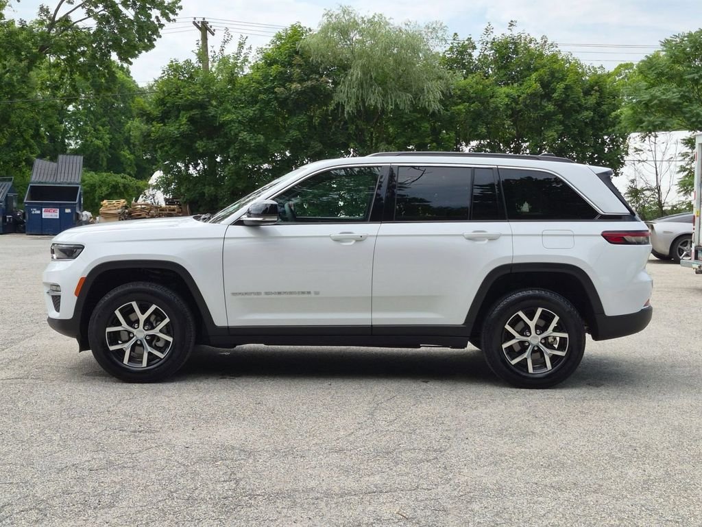 Certified Used 2024 White Jeep Limited image 9