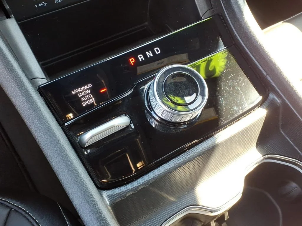 Used 2025 White Jeep Limited image 14