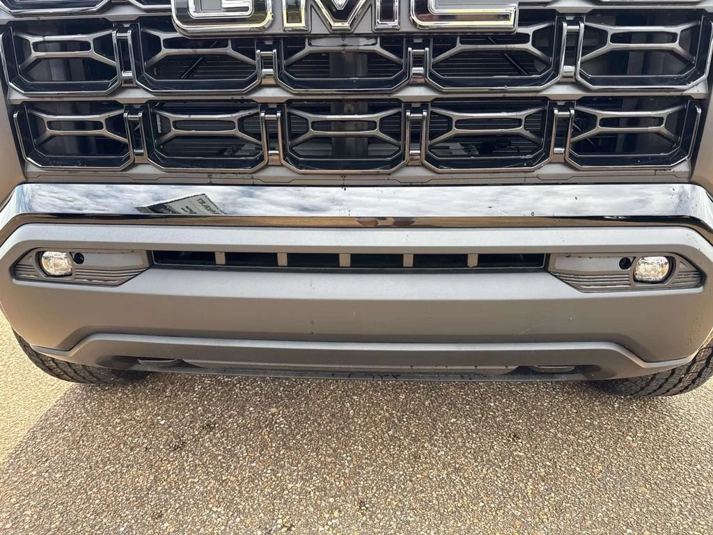 New 2026 Onyx Black GMC Elevation image 4