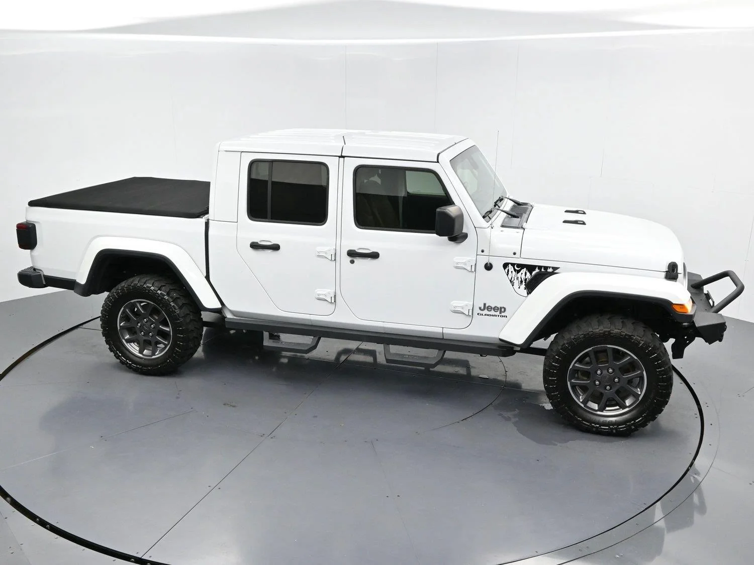 Used 2020 Bright White Clearcoat Jeep Overland image 34