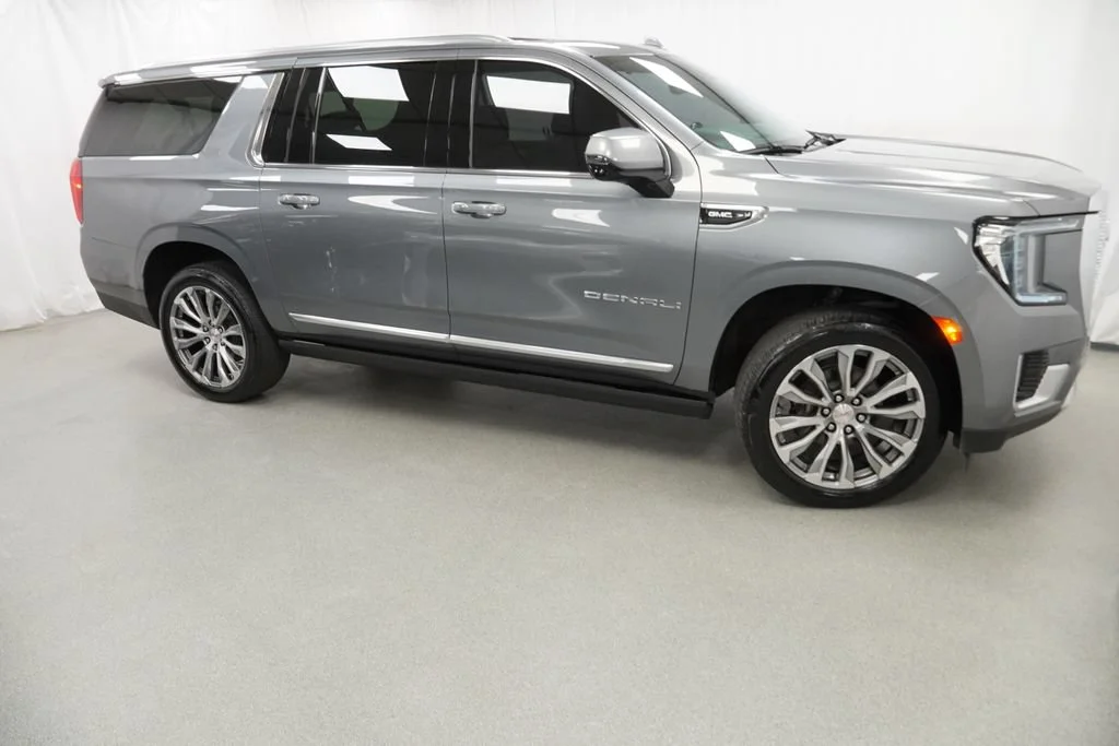 Used 2021 SATIN STEEL METALLIC GMC Denali image 5
