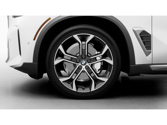 New 2026 Alpine White BMW sDrive40i image 7