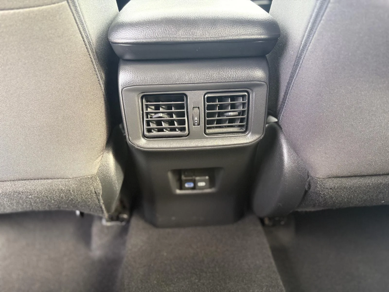 Used 2022 Silver Sky Metallic Toyota Hybrid XLE image 34