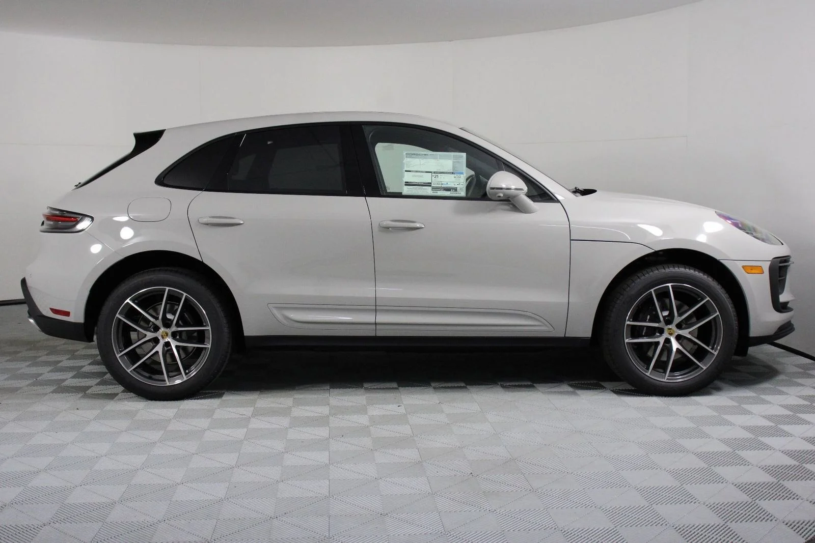 New 2026 Chalk Porsche  image 8