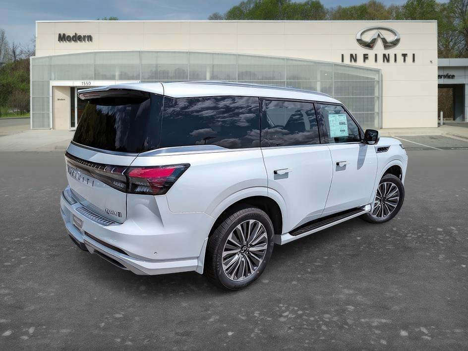 New 2026 Radiant White INFINITI LUXE image 5