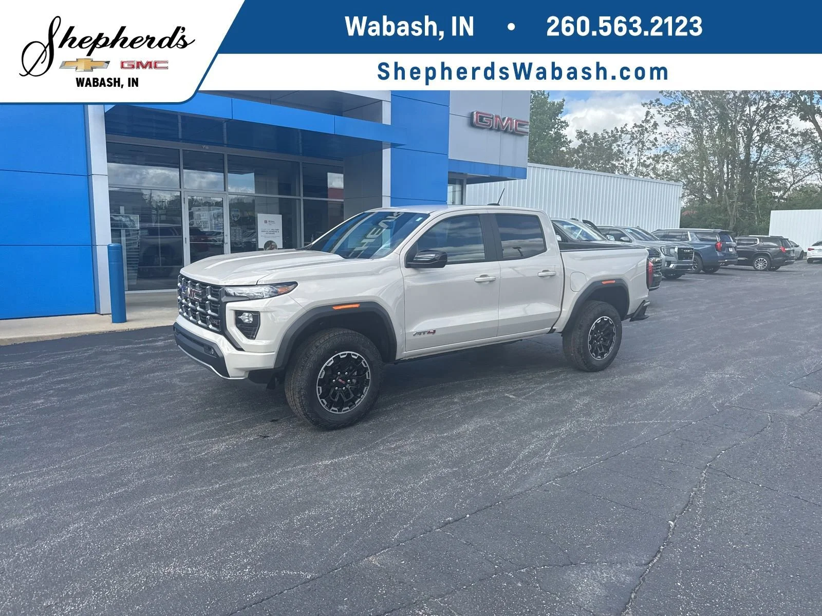 2026 GMC Canyon 4WD AT4 Crew Cab Short Box's photo
