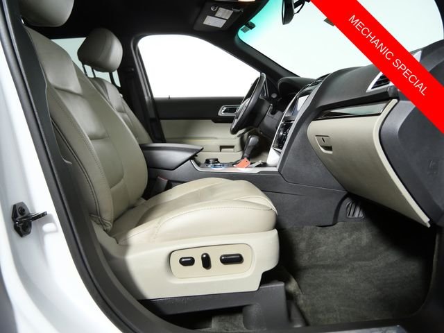 Used 2014 White Ford Limited image 8