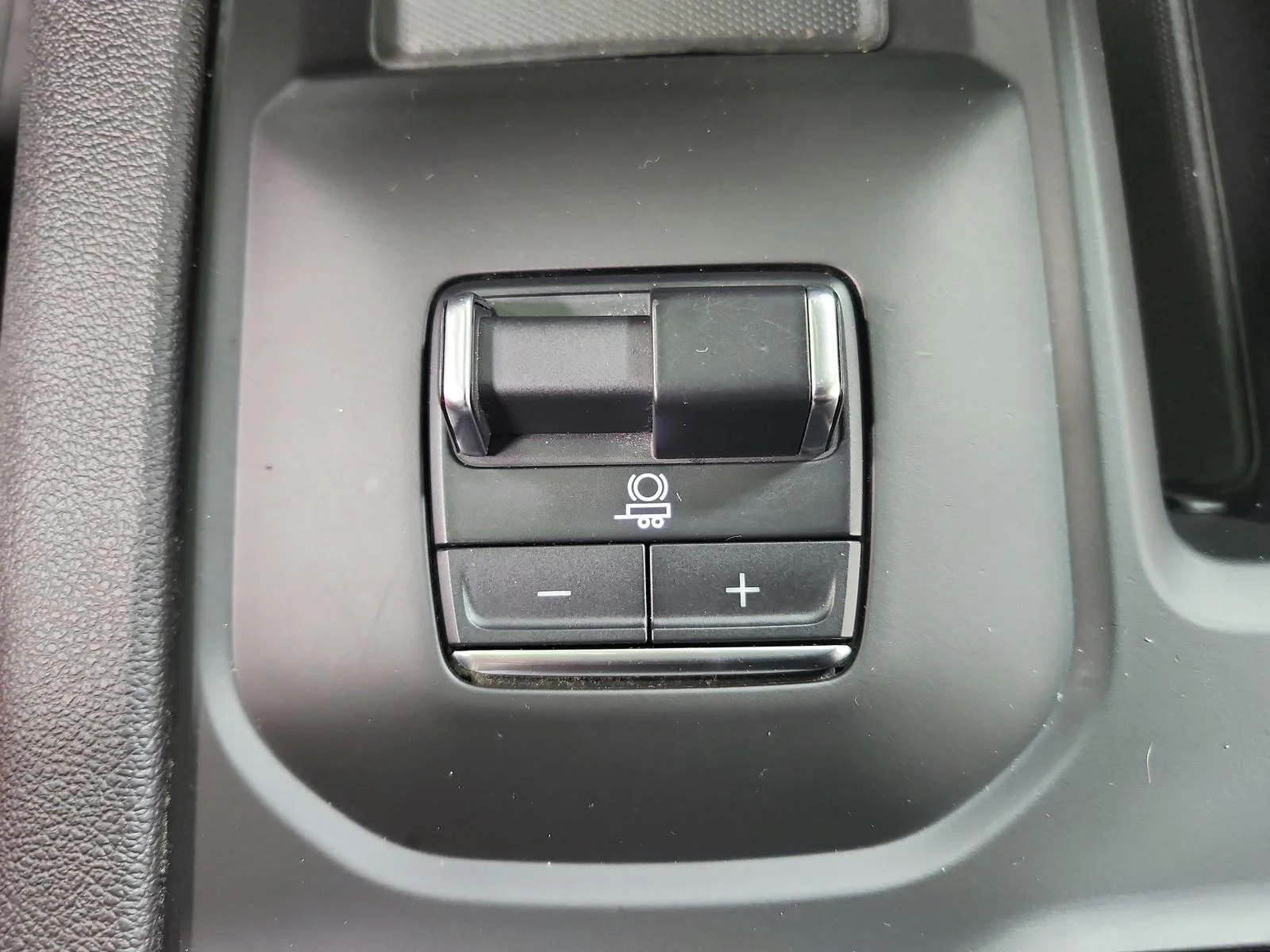 Used 2024 Black GMC AT4 image 38