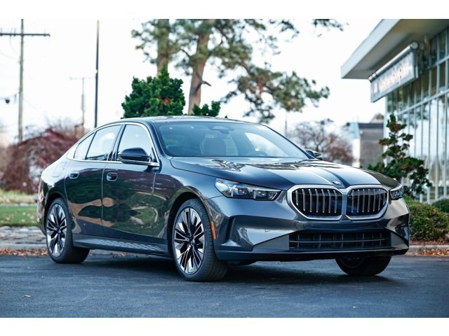 2026 BMW 5 Series 530i Sedan's photo