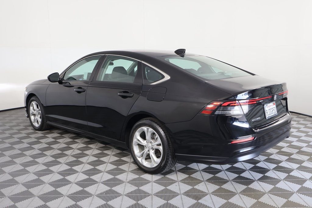 2023 Honda Accord LX - Photo 6