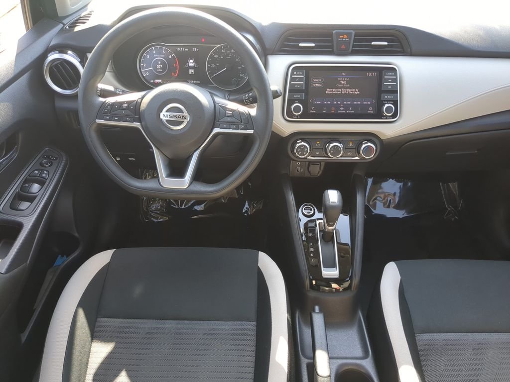 Used 2021 Red Nissan 1.6 SV image 12