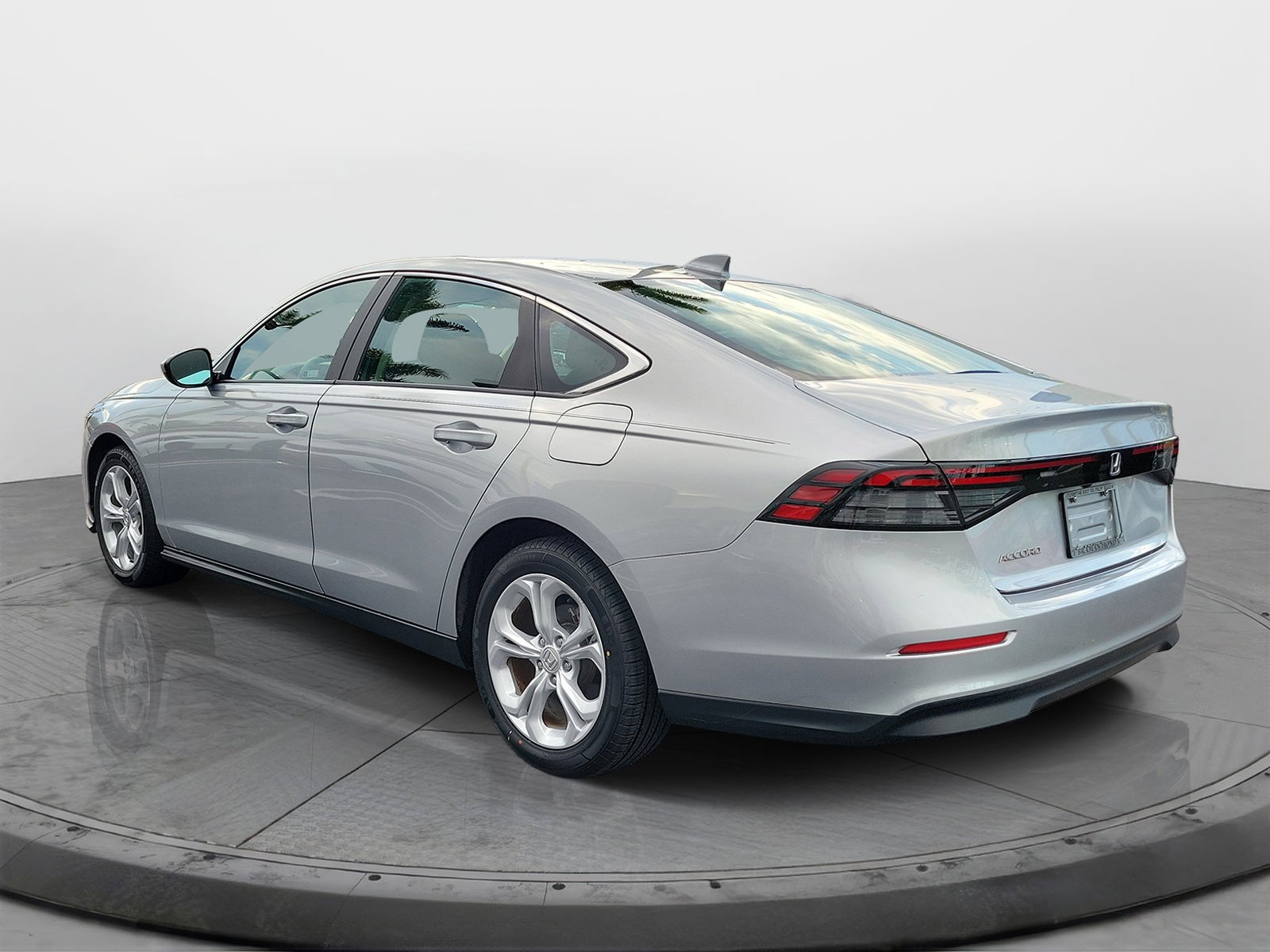 Certified Used 2024 Solar Silver Metallic Honda 1.5T LX image 34