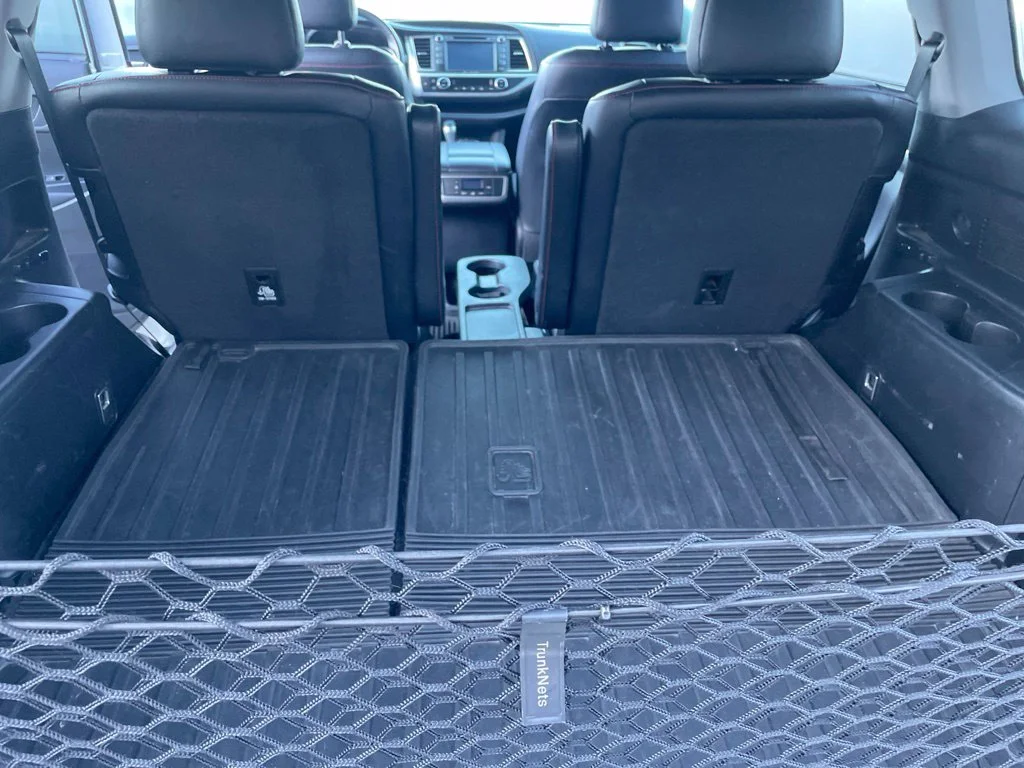 Used 2019  Toyota  image 11