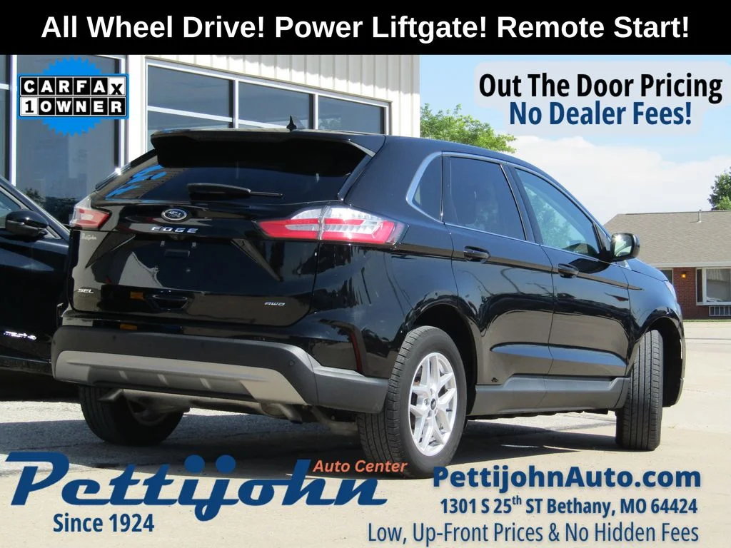 Used 2023 Black Ford SEL image 3