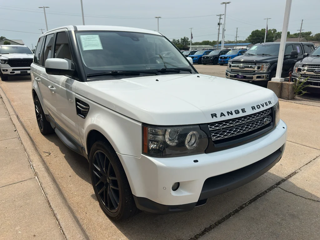 Used 2013 Fuji White Land Rover HSE LUX image 6