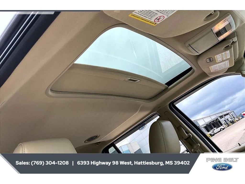 Used 2016 White Platinum Tri-Coat Metallic Ford Limited image 16