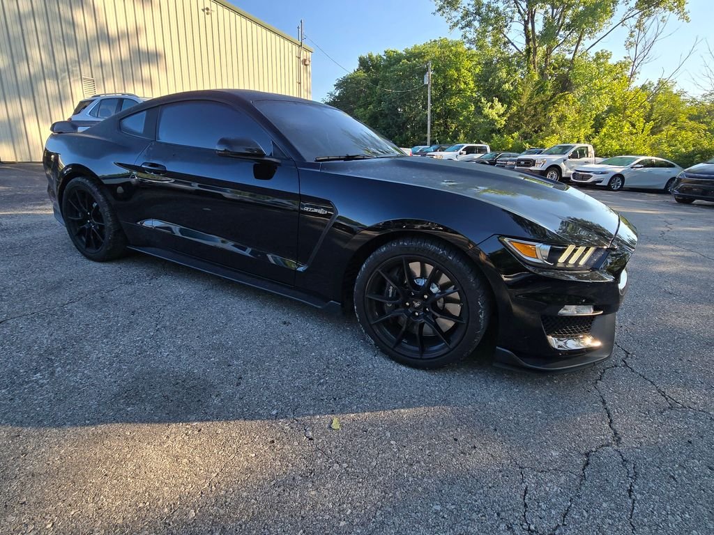 Used 2019 Black Ford Shelby GT350 image 10