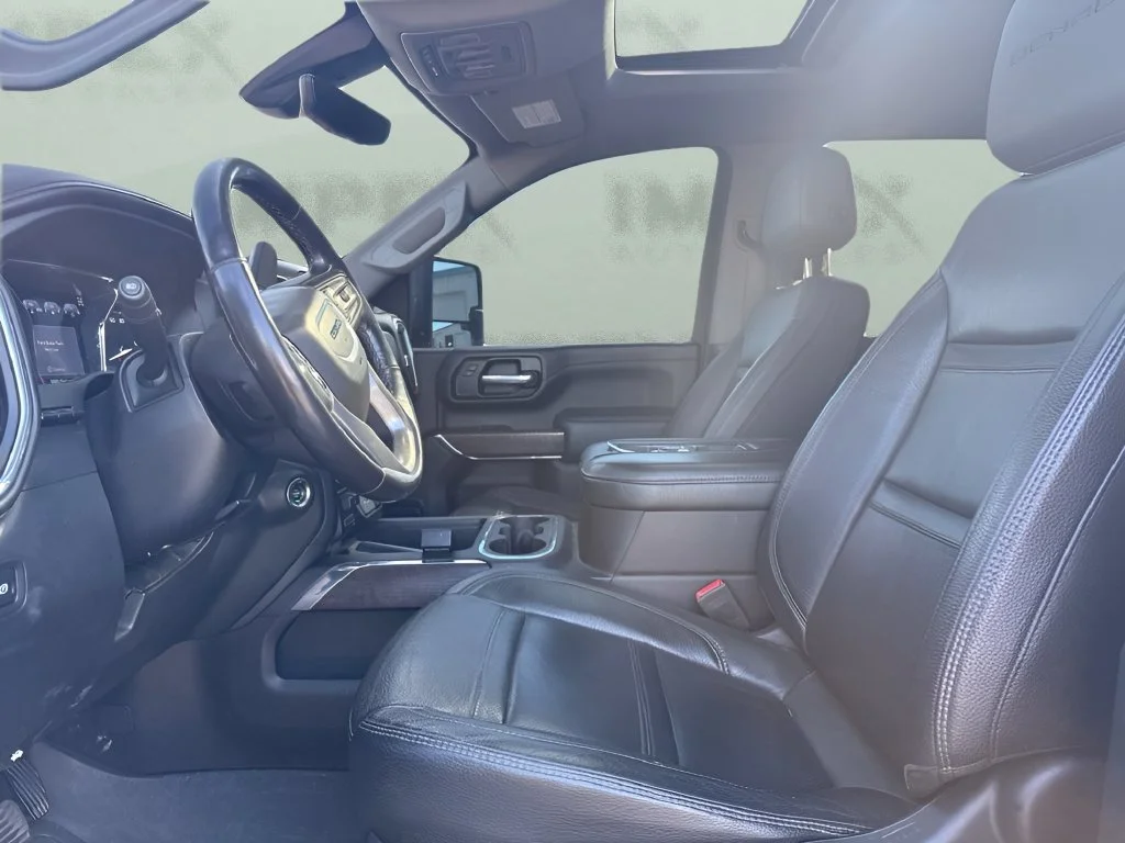 Used 2020 Black GMC Denali image 9