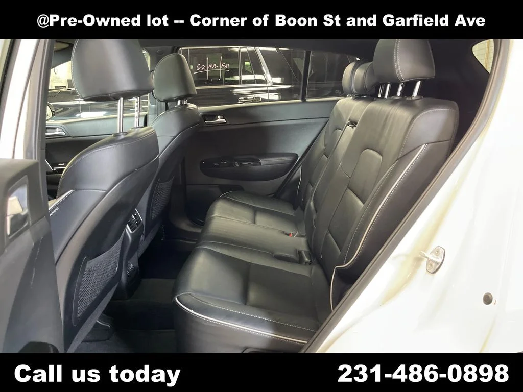 Used 2020 White Kia SX image 21