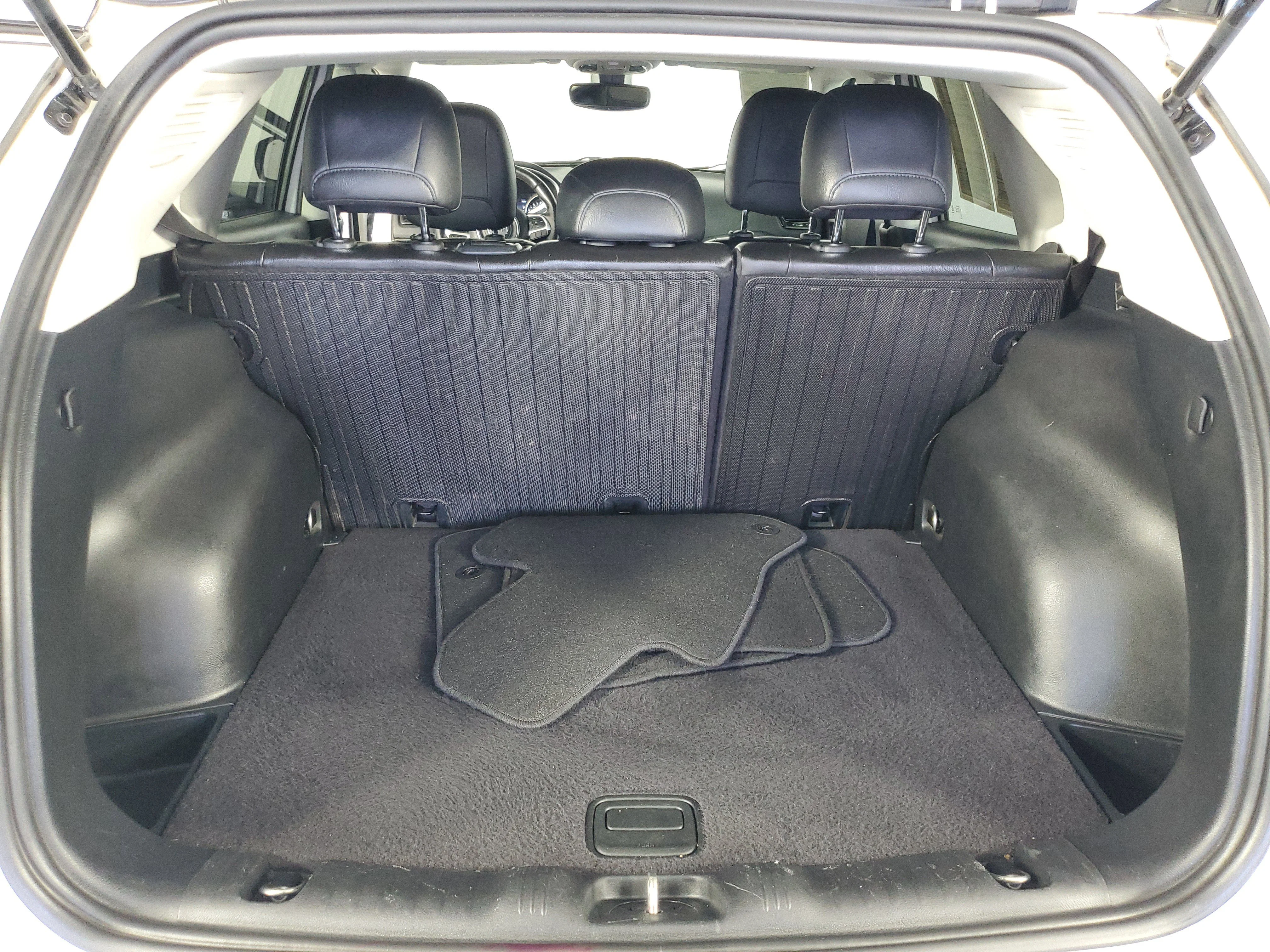 Used 2020 White Clearcoat Jeep Limited image 31