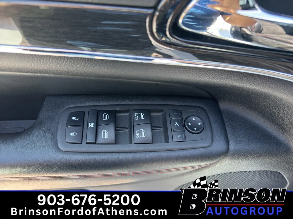 Used 2021 Bright White Clearcoat Jeep Trailhawk image 30