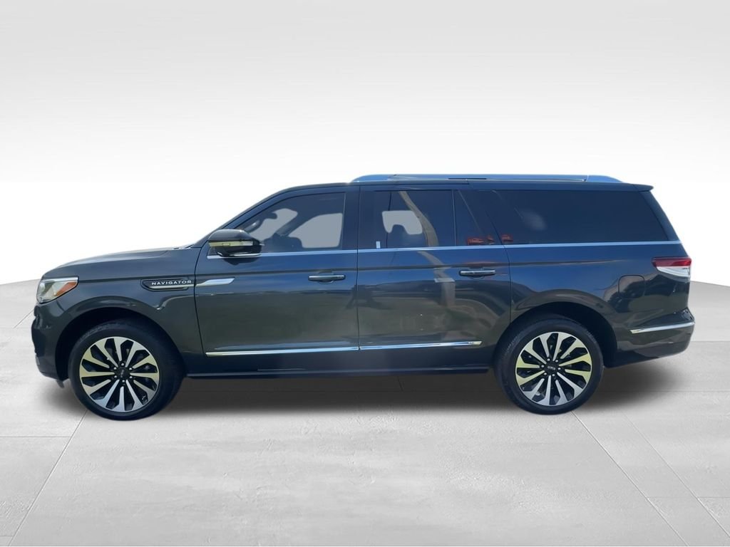 Used 2024 Blue Lincoln Reserve image 5