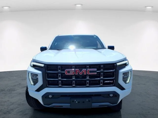 Used 2024 White GMC AT4 image 4