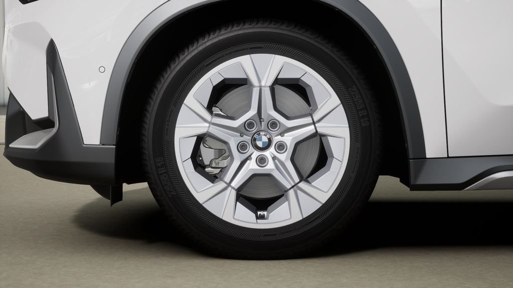 Used 2026 Alpine White BMW xDrive28i image 31