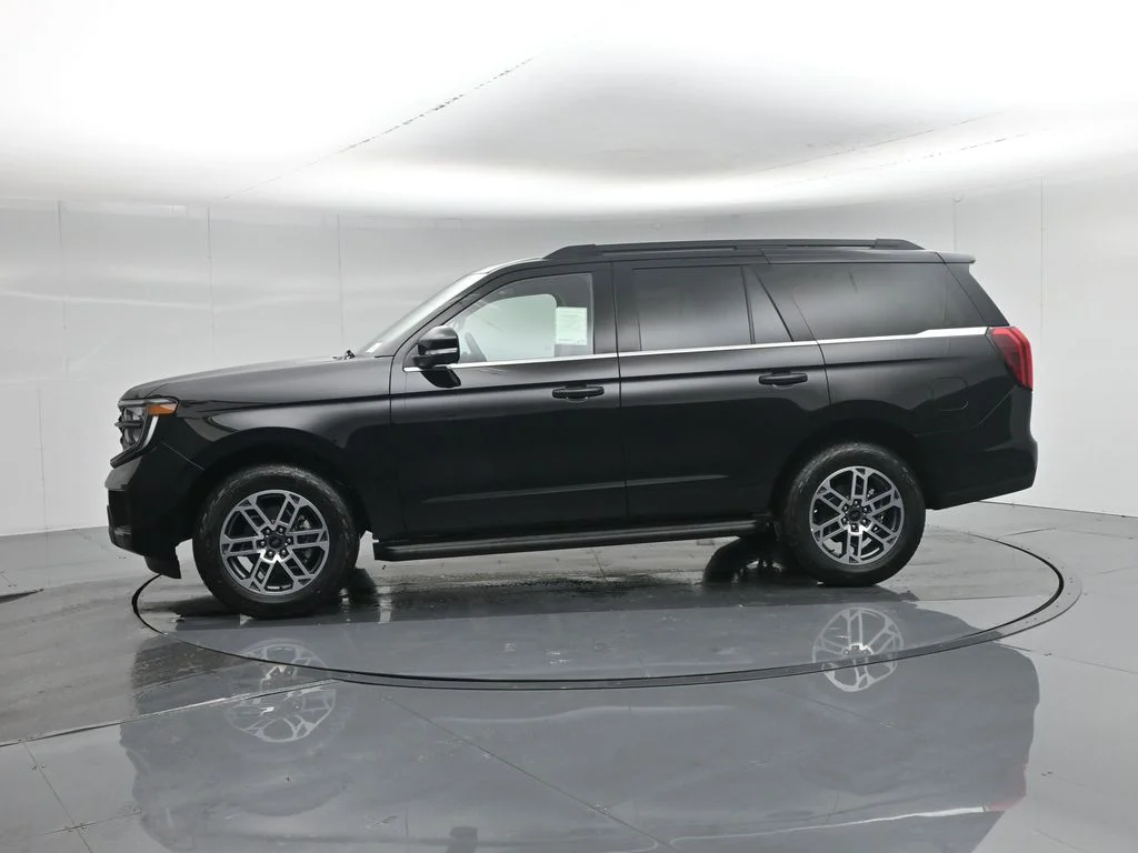 New 2026 Agate Black Metallic Ford Active image 31