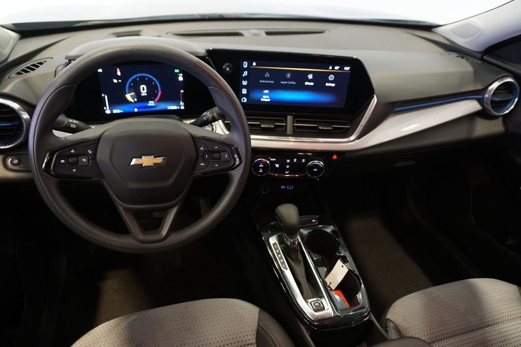 Used 2025 Gray Chevrolet LT image 12