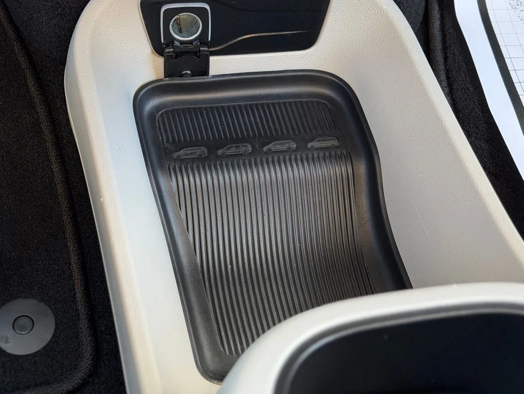 Used 2024 Silver Chrysler Touring L image 23
