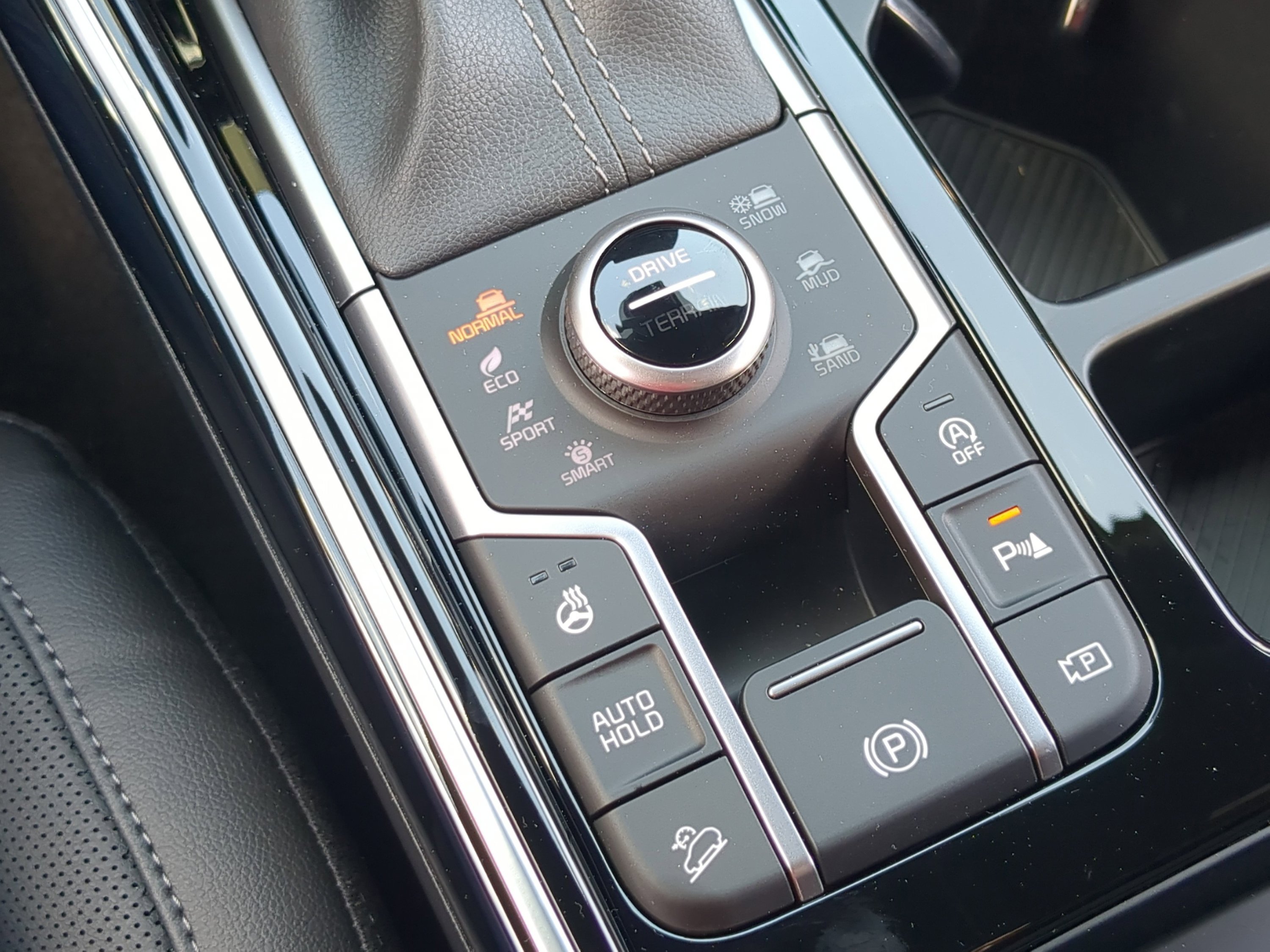 New 2026 Ebony Black Kia X-Line SX Prestige AWD image 11