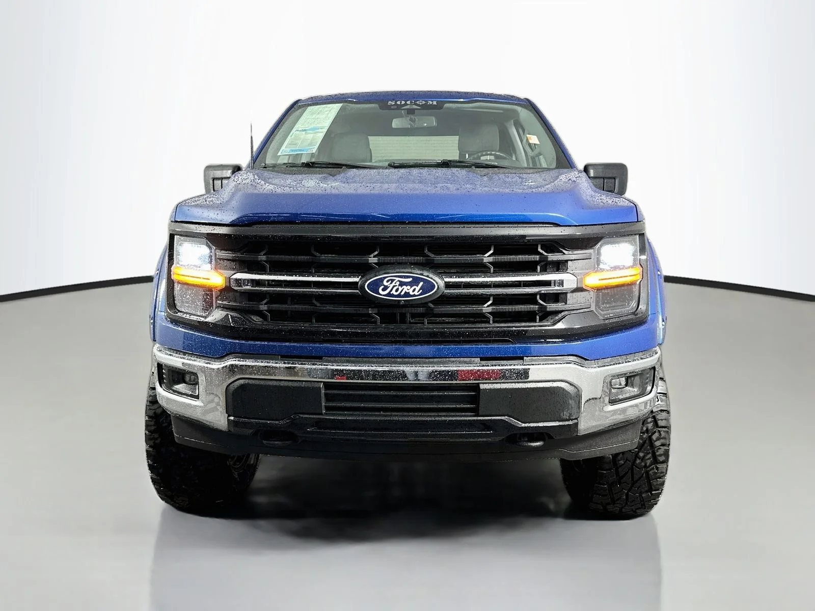 Used 2024 Atlas Blue Metallic Ford XLT image 2