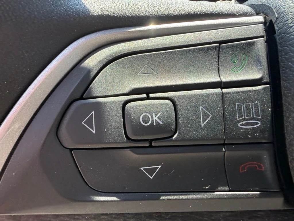 Used 2023 Red Jeep Limited image 16