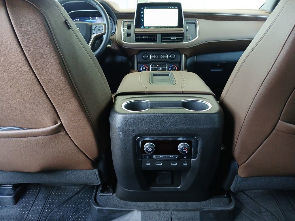 Used 2023 Iridescent Pearl Tricoat Chevrolet High Country image 22