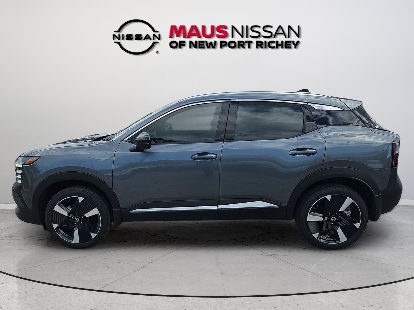 New 2026 Gray Nissan SR image 5