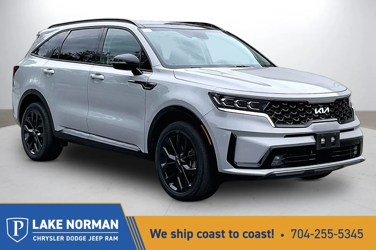 Used 2023 Gray Kia SX image 1